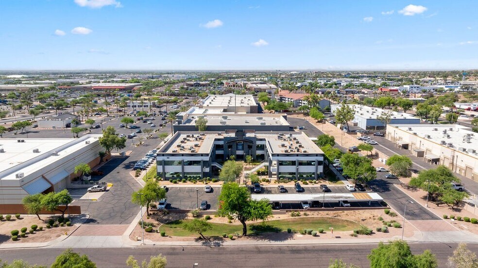 1553 W Todd Dr, Tempe, AZ à vendre - Photo de l’immeuble – Image 3 sur 18