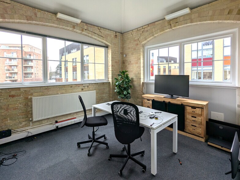 Purbeck Rd, Cambridge à louer - Photo de l’immeuble – Image 3 sur 9