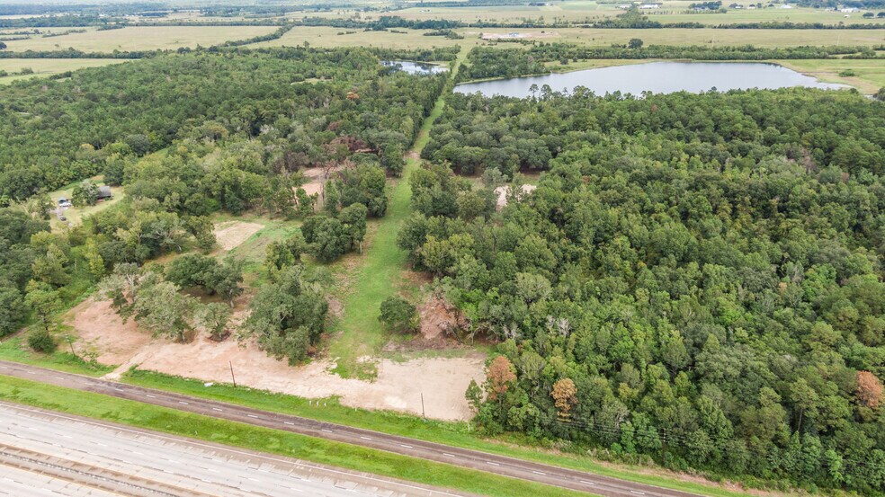 0 E Feeder Rd, Hankamer, TX à vendre - Photo de l’immeuble – Image 3 sur 12