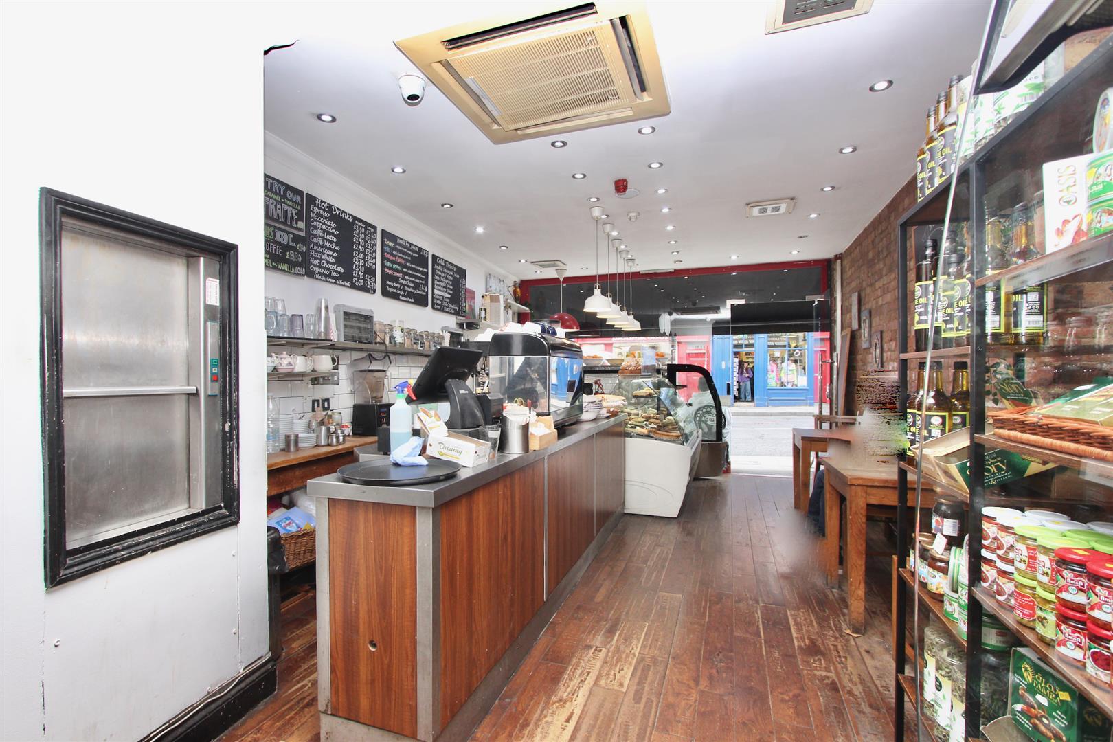 10 Stoke Newington Church St, Londres à louer Photo intérieure– Image 1 sur 11