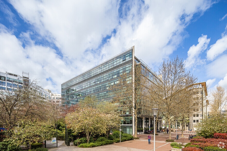 9 Rue Maurice Mallet, Issy-les-Moulineaux à louer - Photo de l’immeuble – Image 2 sur 4