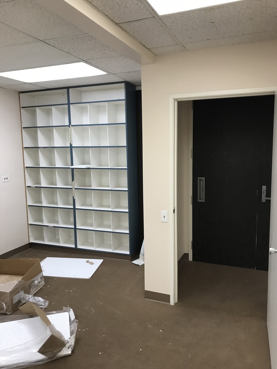 15243 Vanowen St, Van Nuys, CA à louer Photo intérieure– Image 1 sur 10