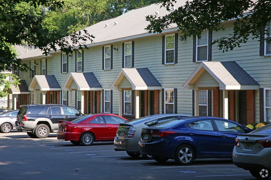 226 Columbia Dr, Tallahassee, FL à vendre - Photo principale – Image 1 sur 23