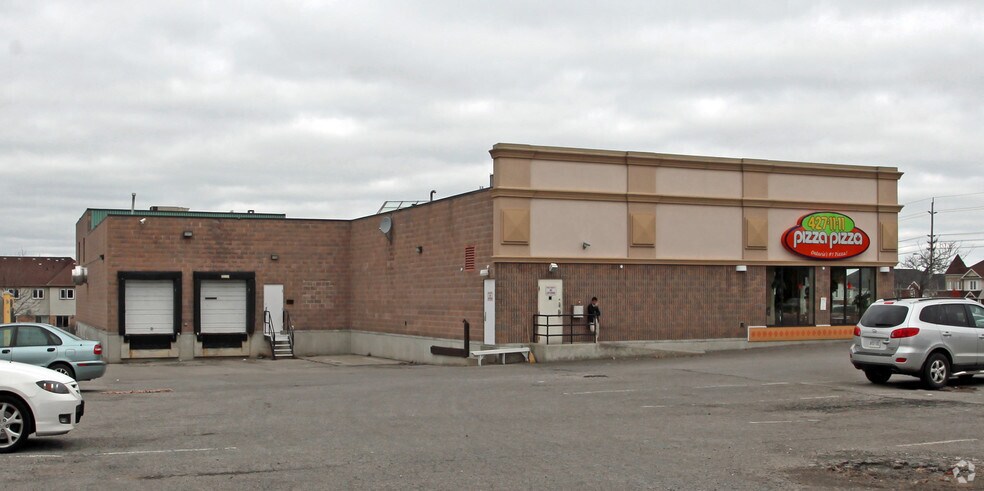 3570 Brock St N, Whitby, ON à louer - Photo de l’immeuble – Image 3 sur 4