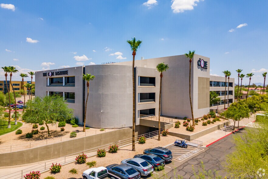 18444 N 25th Ave, Phoenix, AZ à louer - Photo de l’immeuble – Image 2 sur 7
