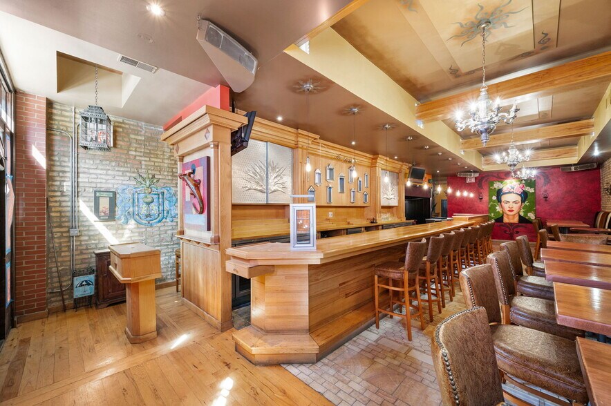 3115 N Lincoln Ave, Chicago, IL à vendre - Photo de l’immeuble – Image 2 sur 22