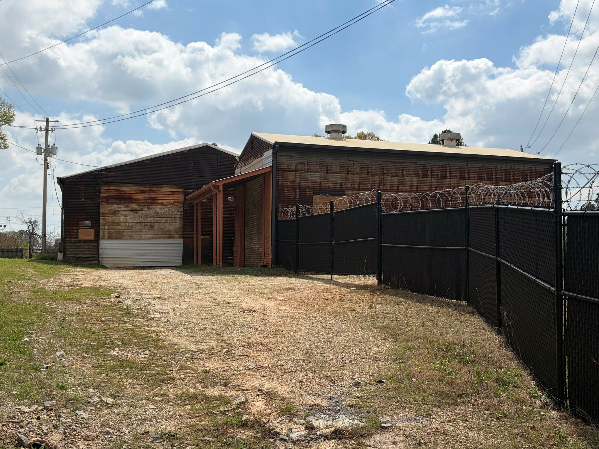 2476 Lawrence Ave, Atlanta, GA à vendre Photo principale– Image 1 sur 6