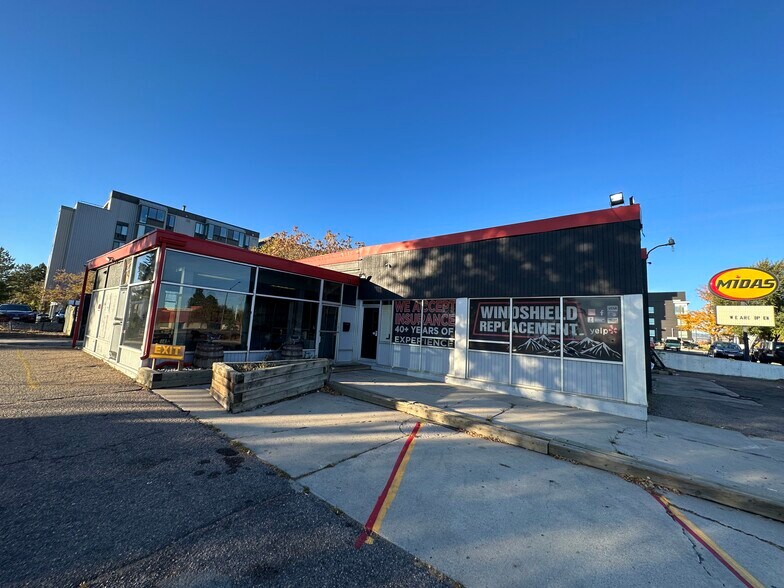 5700 W Alameda Ave, Denver, CO à vendre - Photo de l’immeuble – Image 1 sur 15