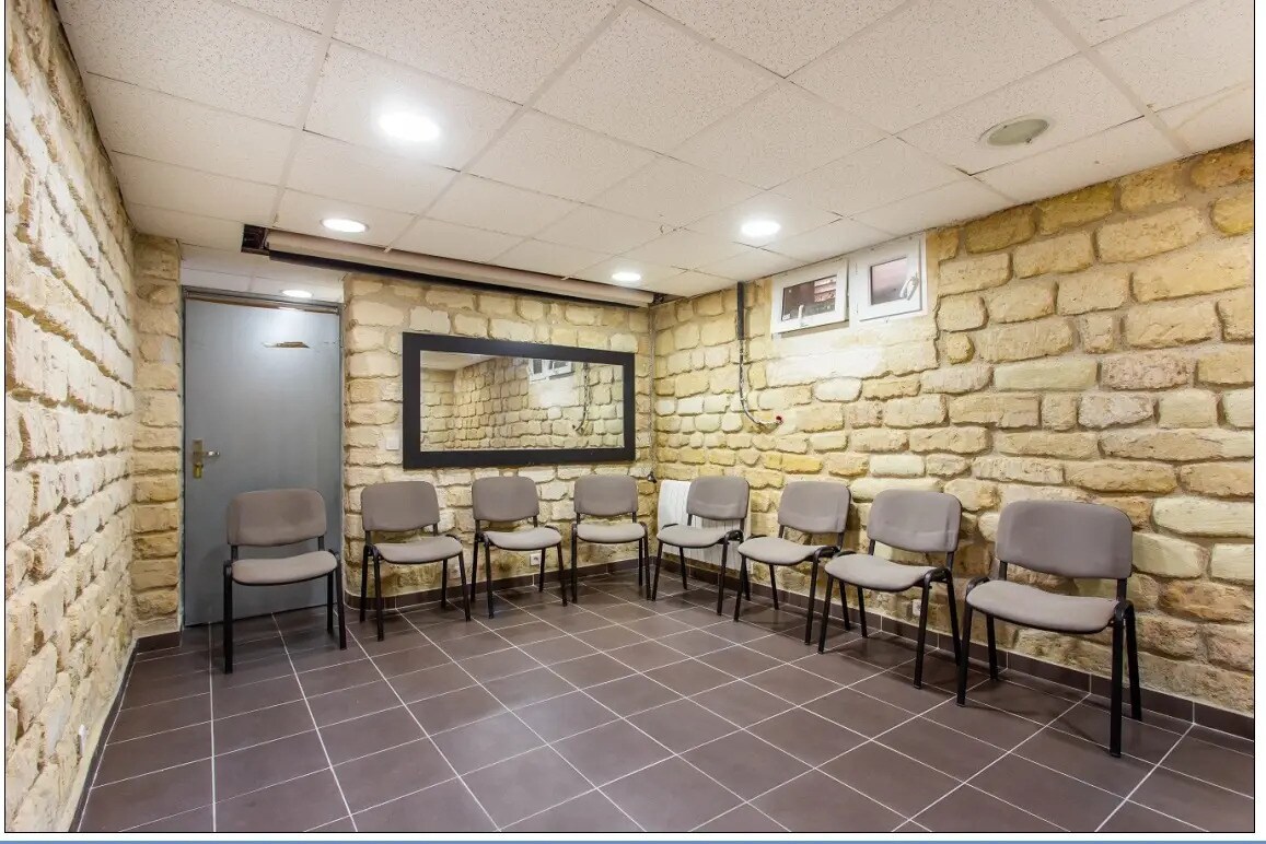 Bureau dans Paris à louer Photo de l’immeuble– Image 1 sur 16