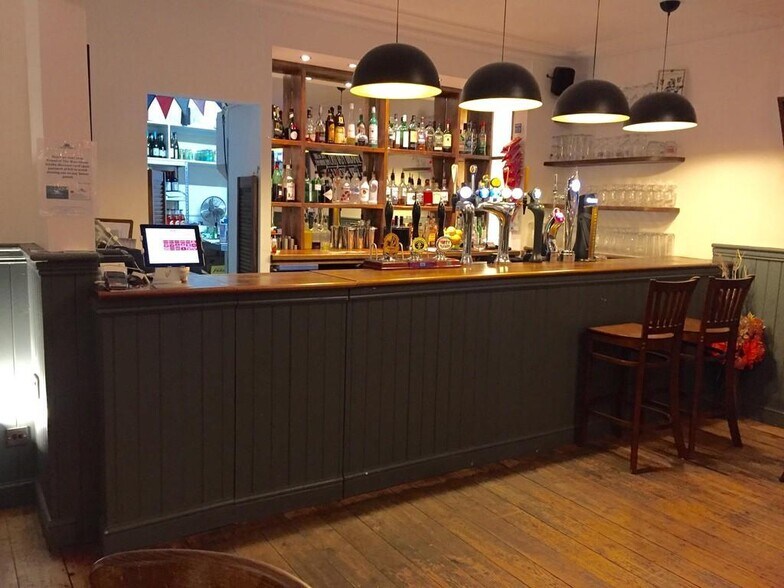 19 Esplanade, Shanklin à vendre - Photo de l’immeuble – Image 2 sur 13