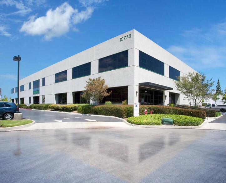 10775 Business Center Dr, Cypress, CA à vendre - Photo de l’immeuble – Image 1 sur 5