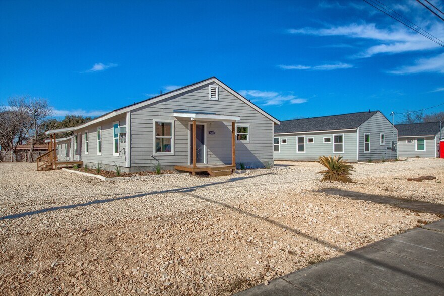 2531 Observation Dr, San Antonio, TX à vendre - Photo de l’immeuble – Image 2 sur 48