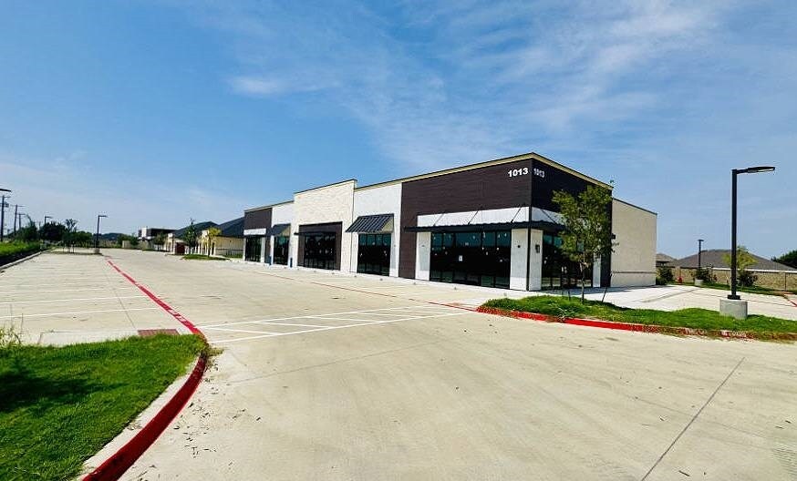 1013 FM 1187, Crowley, TX à louer - Photo de l’immeuble – Image 3 sur 5