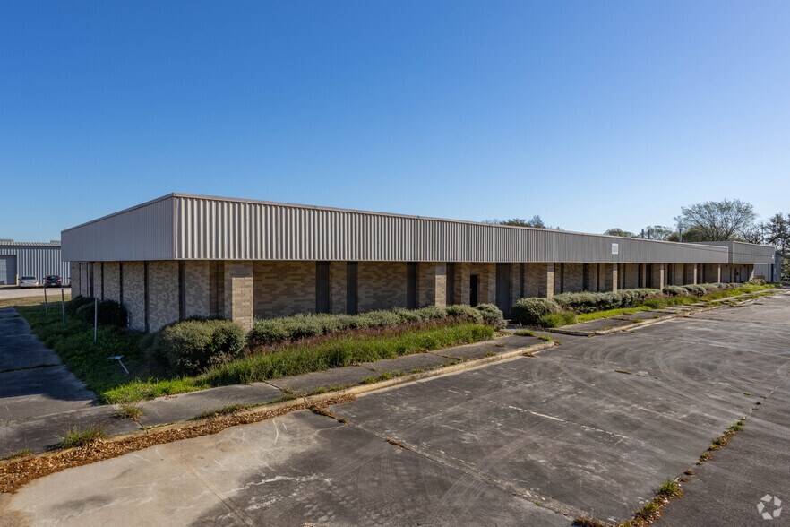 1209 Genoa Red Bluff Rd, Pasadena, TX à vendre - Photo principale – Image 1 sur 6