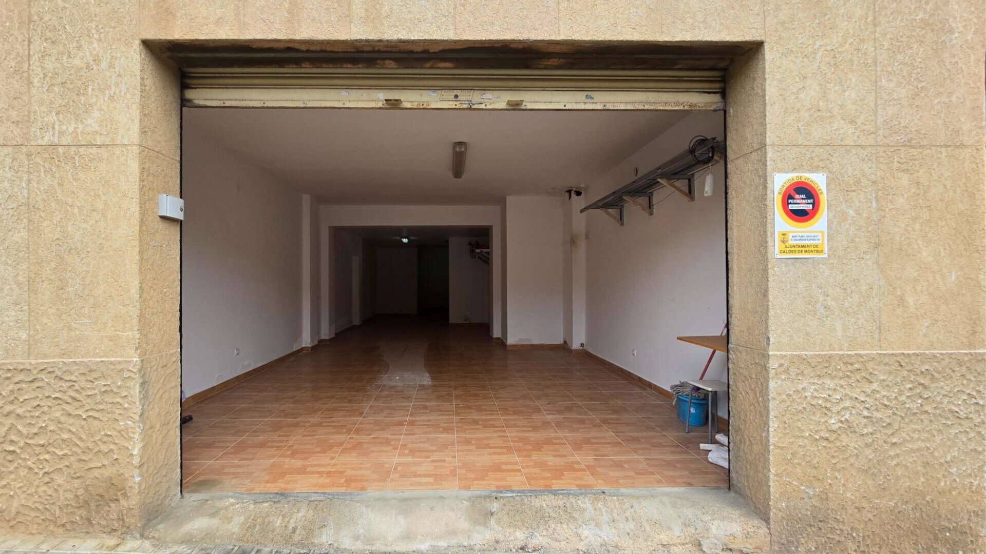 Immeuble residentiel dans Caldes de Montbui, Barcelona à vendre Photo principale– Image 1 sur 4