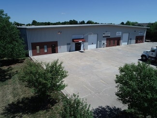 Plus de détails pour 1221 SE Broadway Dr, Lee's Summit, MO - Industriel/Logistique à louer