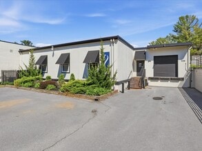 210 N 21st St, Purcellville, VA à louer Photo intérieure– Image 1 sur 45