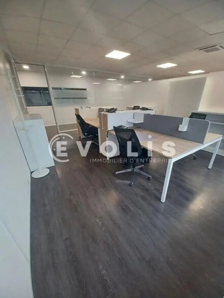 Bureau dans Collégien à louer - Photo intérieure – Image 3 sur 7