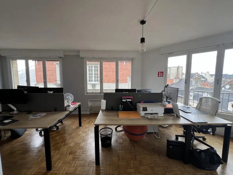 Bureau dans Reims à louer - Photo de l’immeuble – Image 3 sur 6
