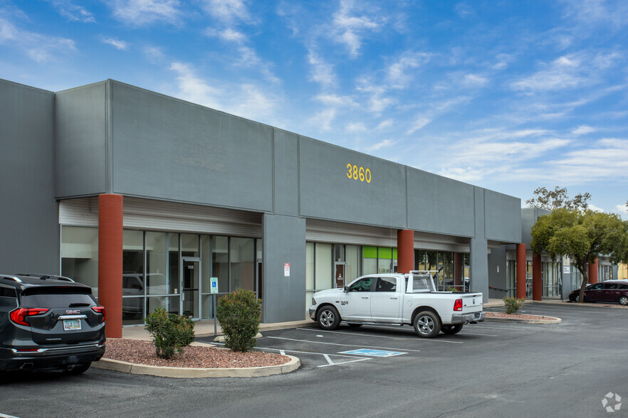 3860 S Palo Verde Rd, Tucson, AZ à louer - Photo de l’immeuble – Image 3 sur 4