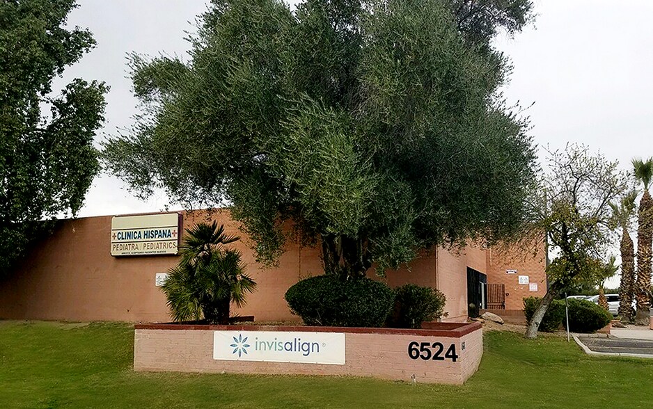 6524 W Indian School Rd, Phoenix, AZ à louer - Photo de l’immeuble – Image 1 sur 9