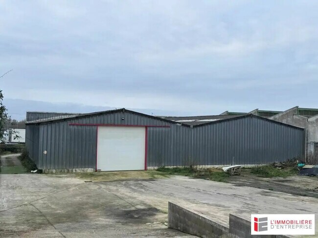 Plus de détails pour 11 Rue Commandant Yves Le Prieur, Lorient - Local d'activités à louer