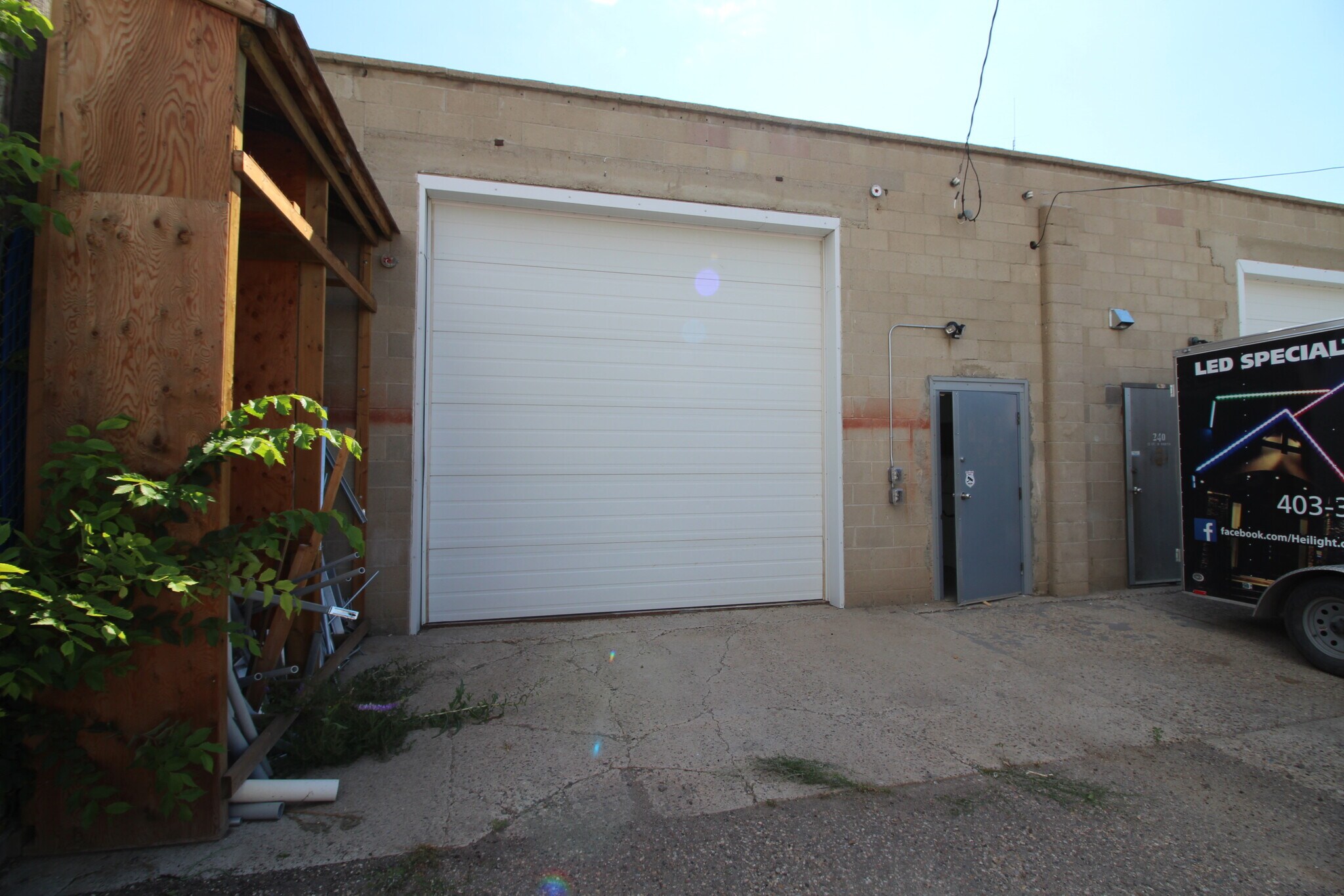 242 12B St N, Lethbridge, AB à vendre Photo de l’immeuble– Image 1 sur 23