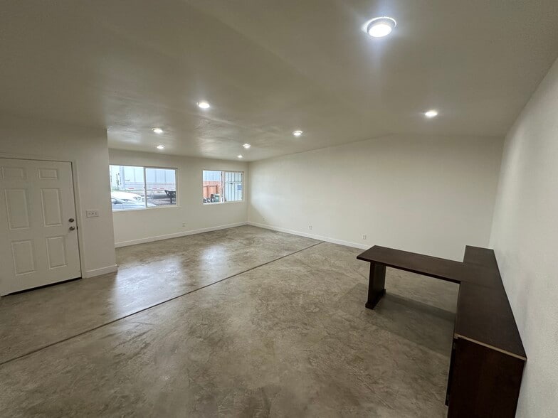 10150 Mingo Rd, Galt, CA à louer - Photo intérieure – Image 2 sur 54