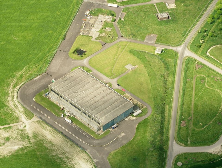 C2 Wroughton Airfield Orbital Rd, Wroughton à louer - Photo de l’immeuble – Image 1 sur 5