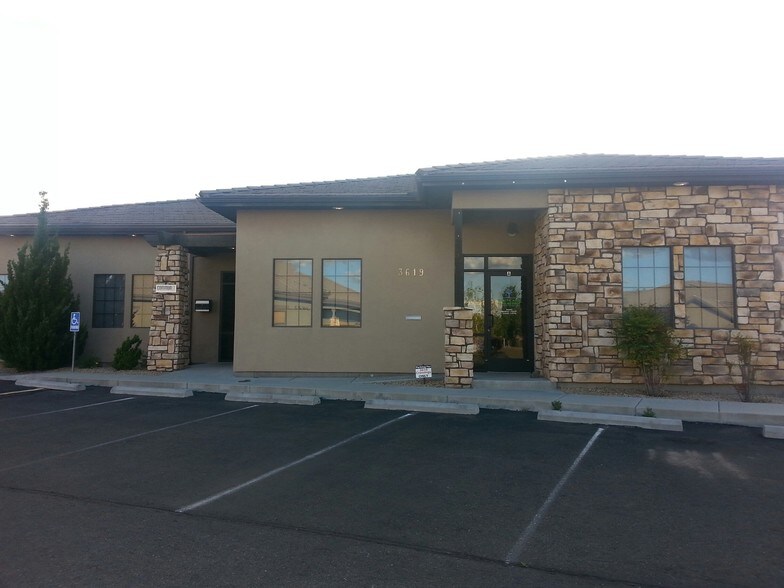 3619 Crossings Dr, Prescott, AZ à vendre - Photo de l’immeuble – Image 1 sur 10