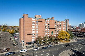 Plus de détails pour 600-628 Asylum Ave, Hartford, CT - Local commercial à louer