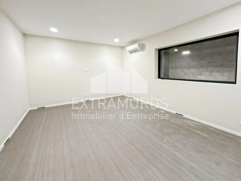 Bureau dans Chaponost à louer - Photo de l’immeuble – Image 3 sur 8