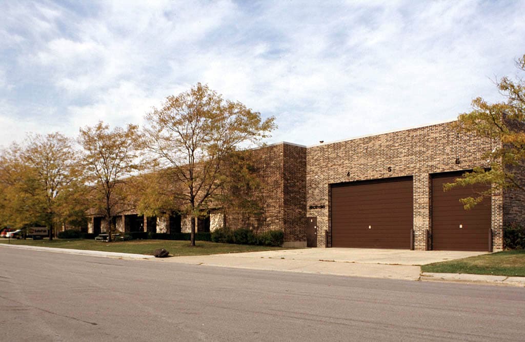1300 Chase Ave, Elk Grove Village, IL à vendre Photo principale– Image 1 sur 17