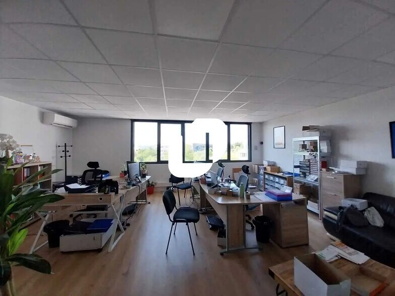 Bureau dans Montpellier à louer - Photo de l’immeuble – Image 2 sur 7