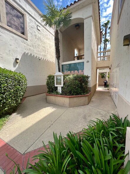 11760-11800 Central Ave, Chino, CA à louer - Photo de l’immeuble – Image 2 sur 13