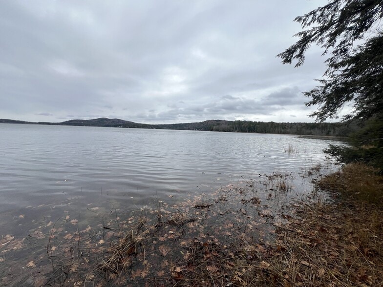 Lake Shore Drive, Effingham, NH à vendre - Photo principale – Image 2 sur 2