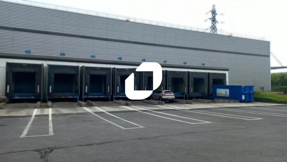 Bureau dans Moissy-Cramayel à louer - Photo de l’immeuble – Image 1 sur 7