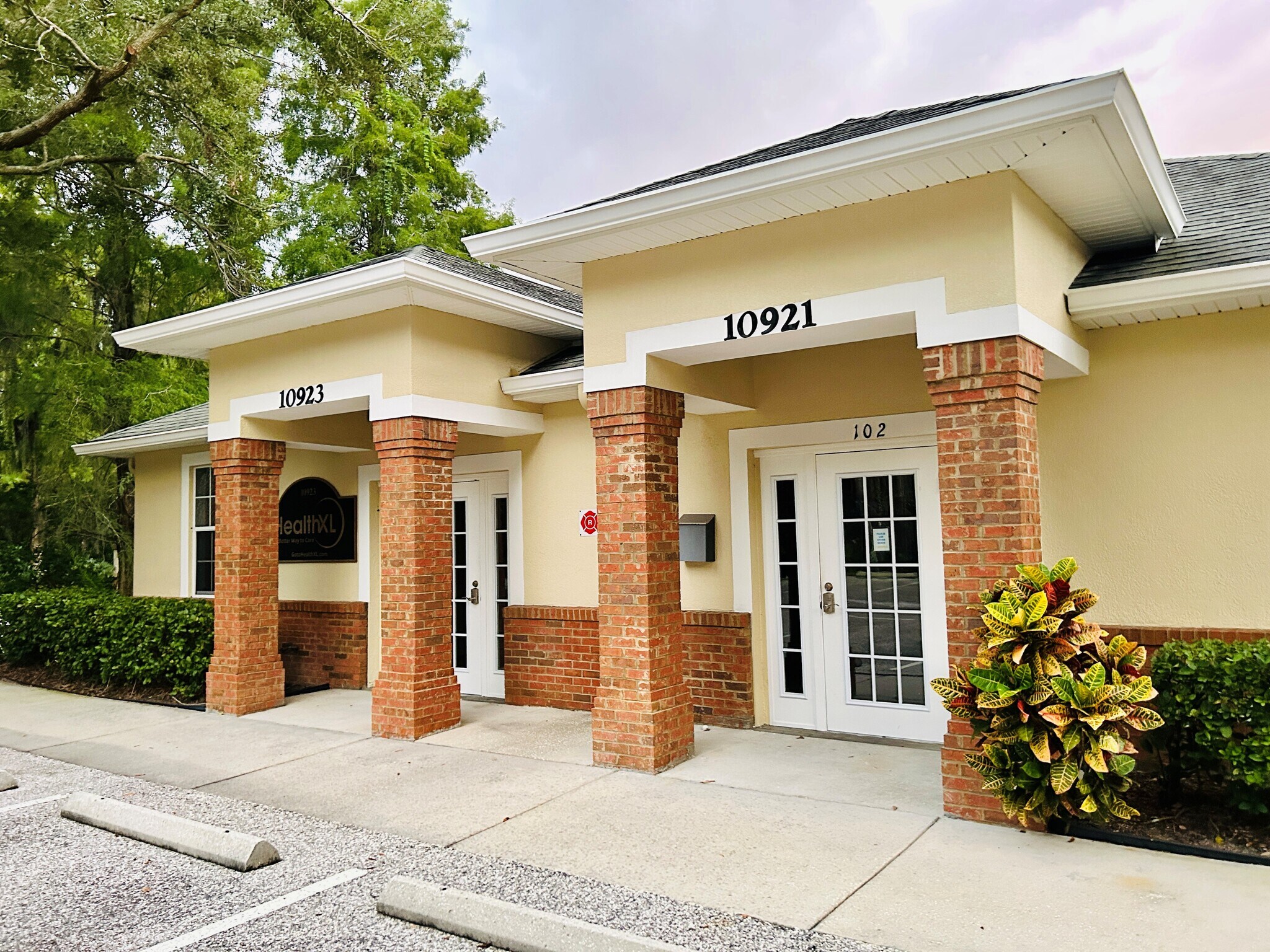 10921 Countryway Blvd, Tampa, FL à louer Photo de l’immeuble– Image 1 sur 4