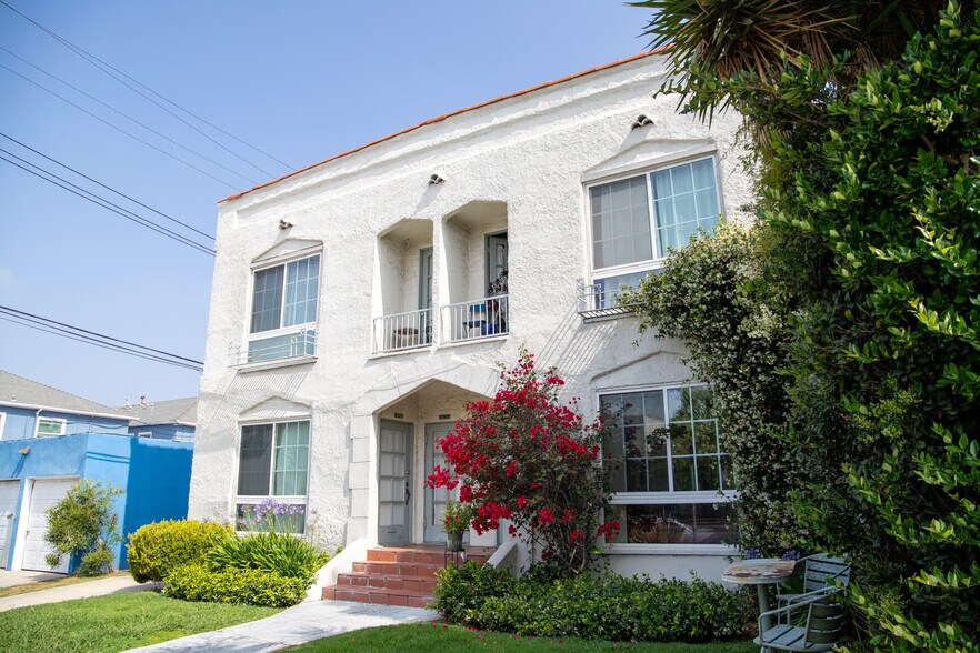 4629 Clarissa Ave, Los Angeles, CA à vendre - Photo de l’immeuble – Image 2 sur 11