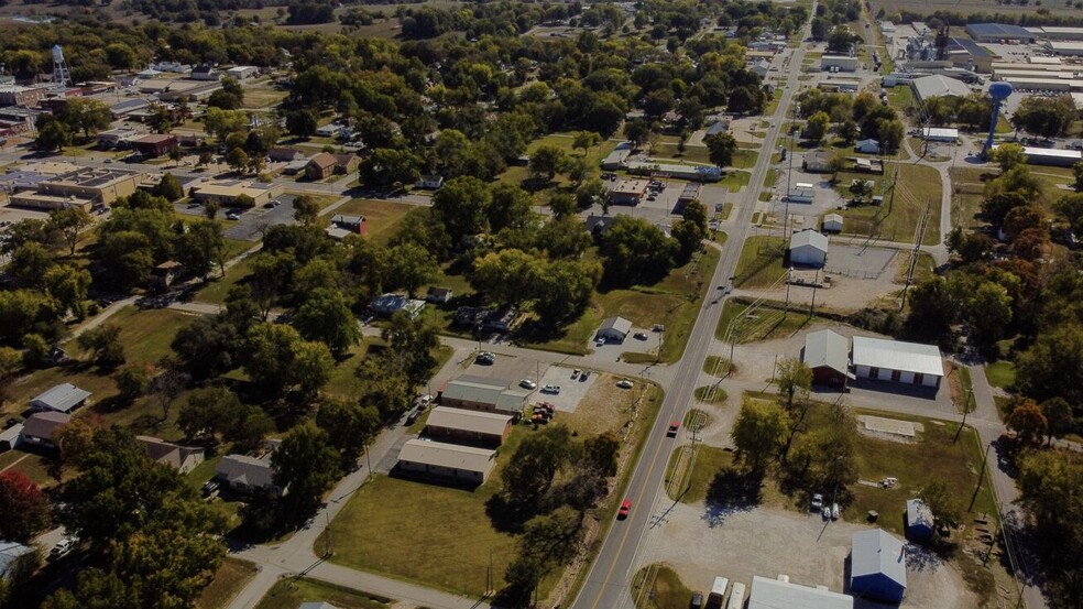 103 Martin St, Greenfield, MO à vendre - Photo de l’immeuble – Image 2 sur 21