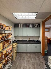 400 SW Bluff Dr, Bend, OR à louer Photo intérieure– Image 2 sur 7