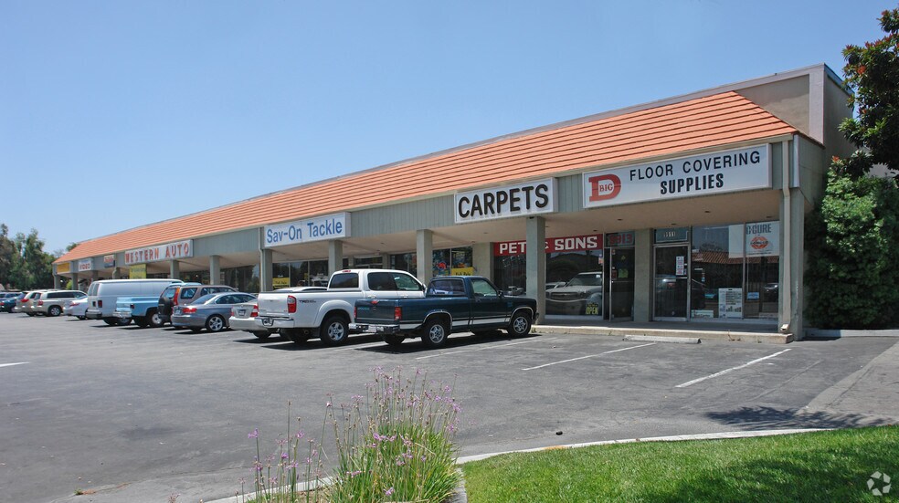9911-9931 Orr, Santa Fe Springs, CA à louer - Photo de l’immeuble – Image 3 sur 4