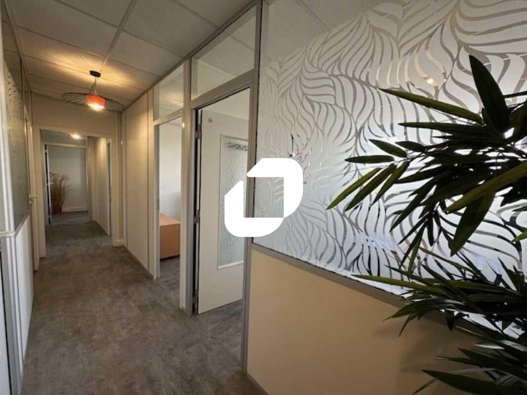 Bureau dans Marly-le-Roi à vendre Photo intérieure– Image 1 sur 22