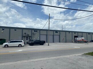 Plus de détails pour 10000-10020 NW 79th Ave, Hialeah, FL - Industriel/Logistique à louer