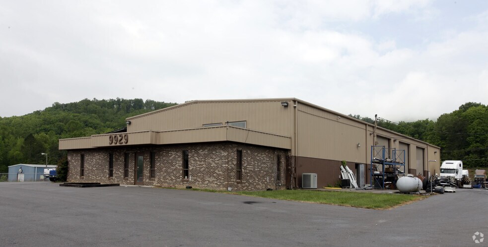 9929 Rutledge Pike, Corryton, TN à louer - Photo principale – Image 1 sur 2
