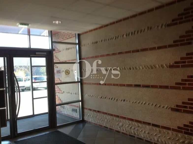 231 Avenue De Parme, Bourg-en-Bresse à louer - Hall d’entrée – Image 3 sur 10