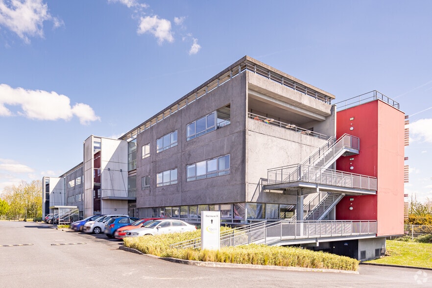 130 Avenue Claude Antoine Peccot, Orvault à louer - Photo de l’immeuble – Image 2 sur 10