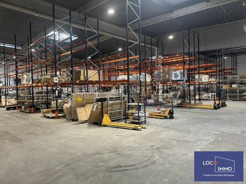 Industriel/Logistique dans Bruges à louer - Photo de l’immeuble – Image 3 sur 6