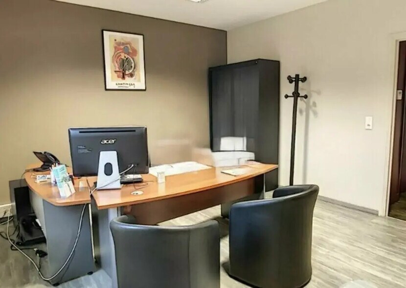 Bureau dans BRIVE-LA-GAILLARDE à louer - Photo de l’immeuble – Image 3 sur 5