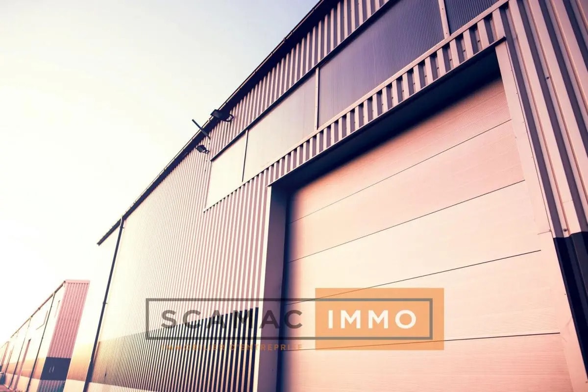 Industriel/Logistique dans Villeneuve-la-Garenne à louer Photo de l’immeuble– Image 1 sur 6